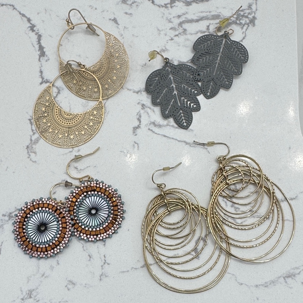 4 pair of earrings